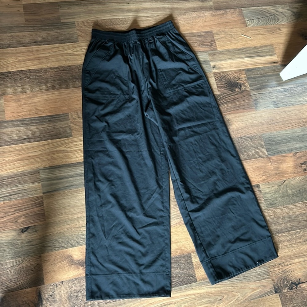 Old Navy - Small / Tall - Wide Leg - Black Pant - StretchTech